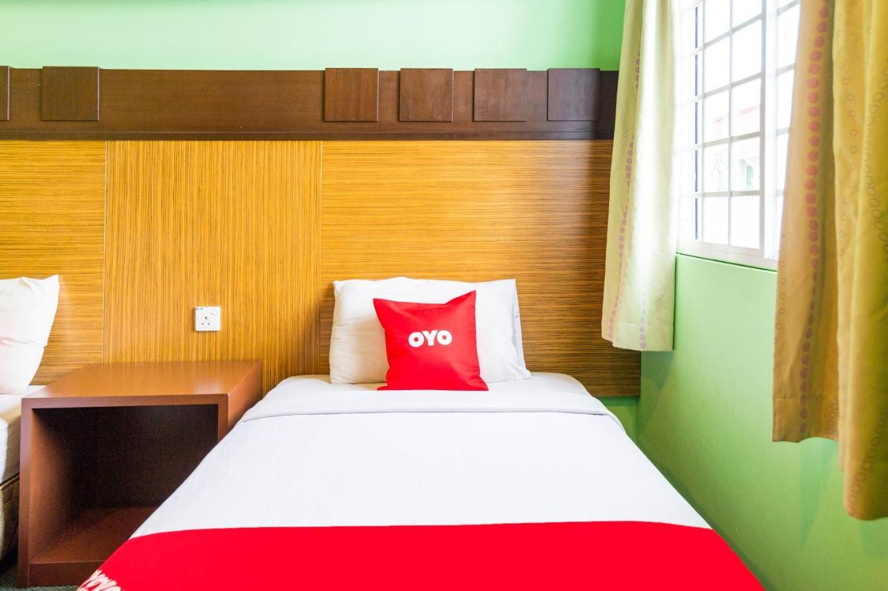 Oyo 89408 Royal Hotel Keningau Extérieur photo