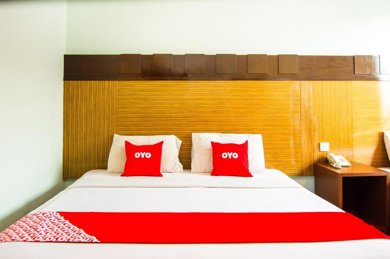 Oyo 89408 Royal Hotel Keningau Extérieur photo
