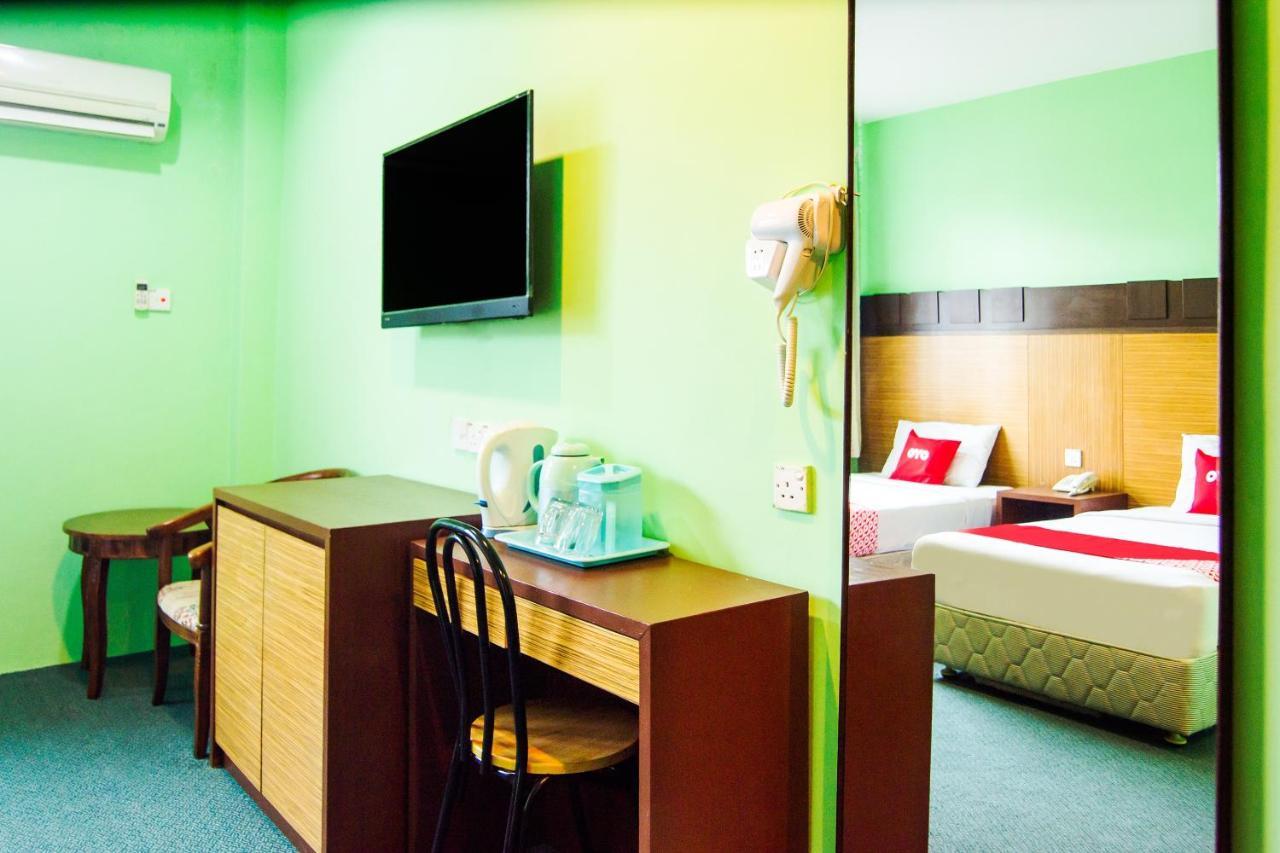 Oyo 89408 Royal Hotel Keningau Extérieur photo